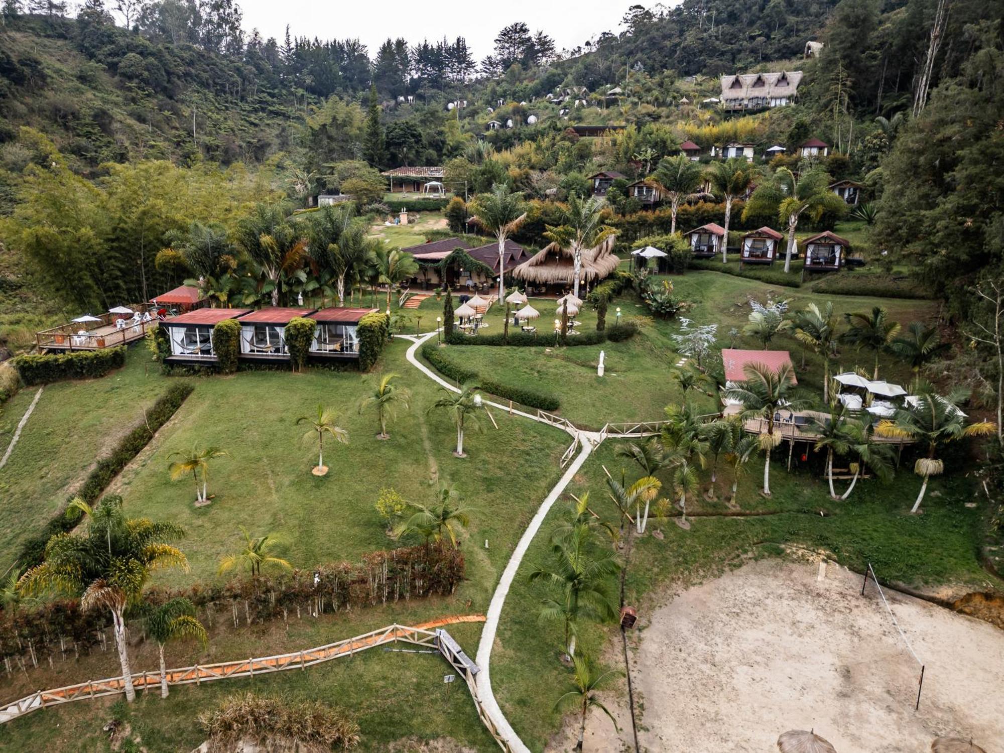 Hotel Pietrasanta Guatape Bagian luar foto